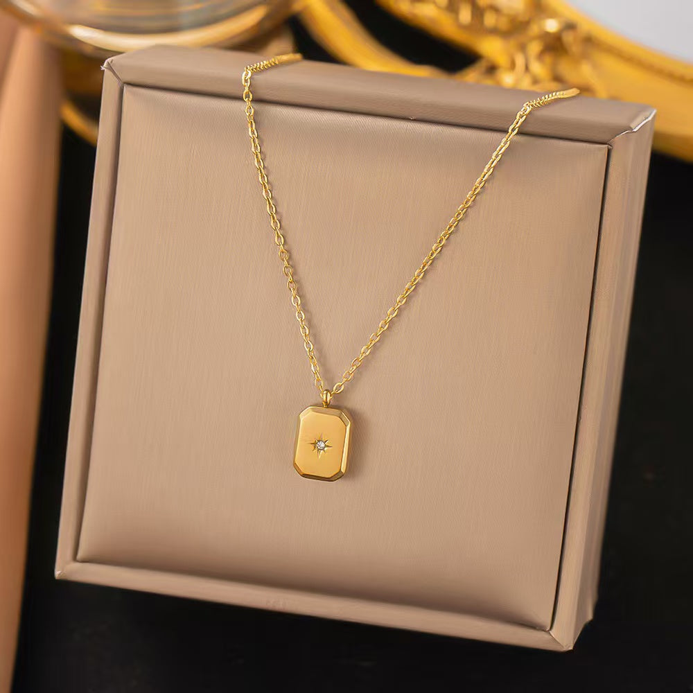 14K Gold Sparkling Octagram Necklace