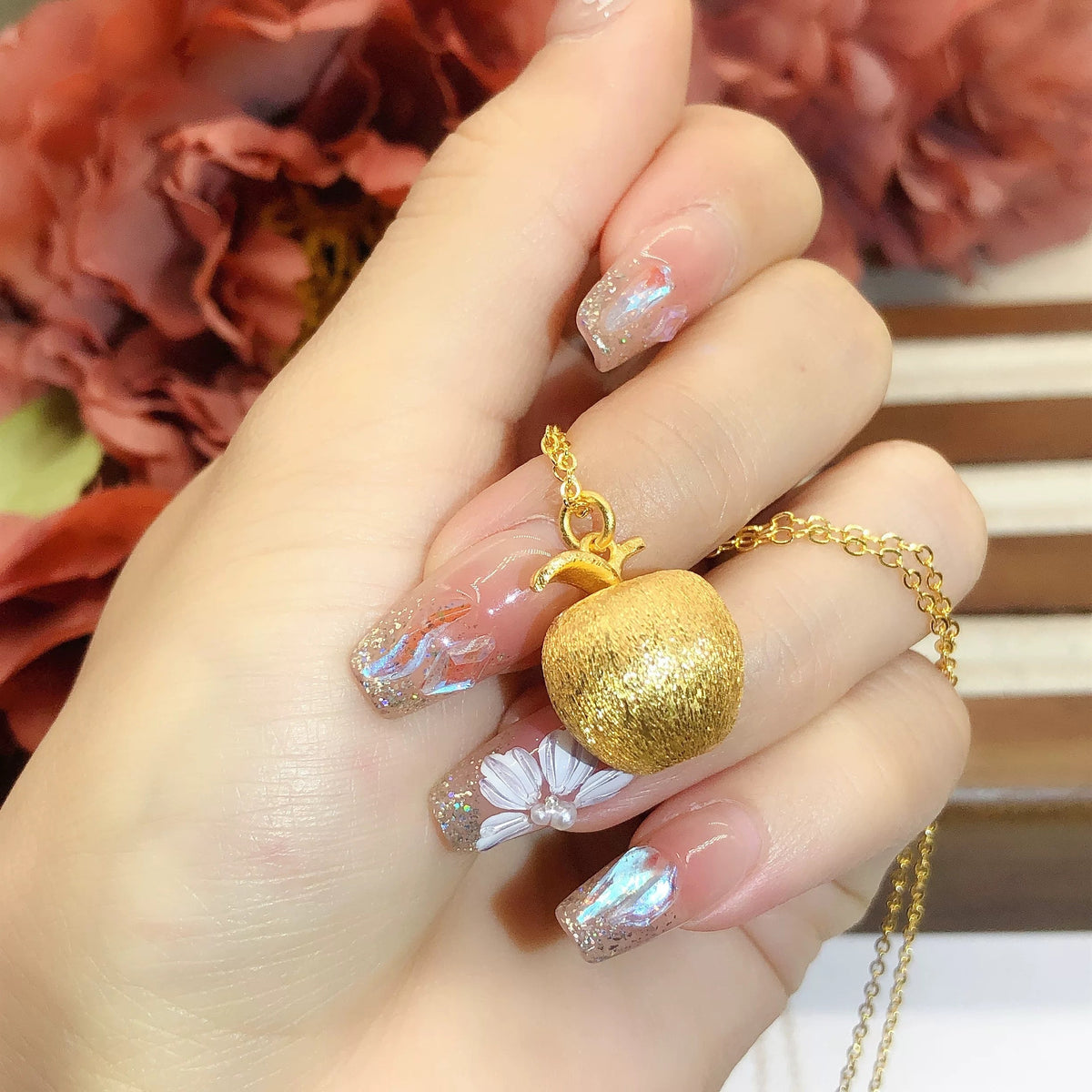14K Gold Apple Pendant Necklace