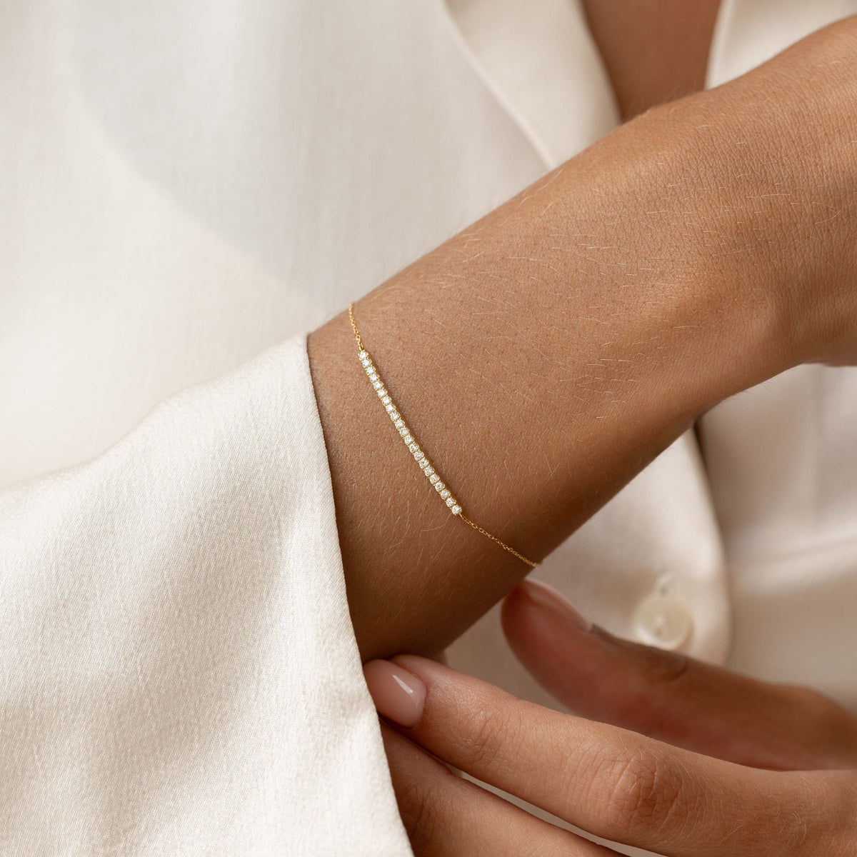 Diamond Curved Bar Bracelet 14k Gold - Vivienne