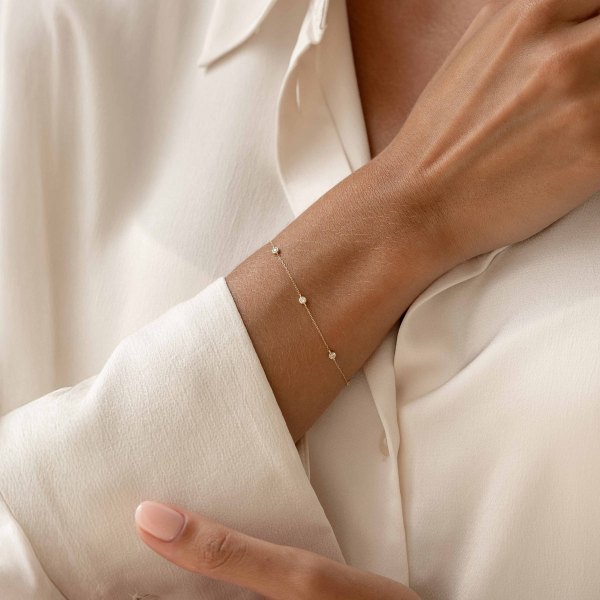 Bezel Set Diamond Bracelet 14k Gold - Vilda
