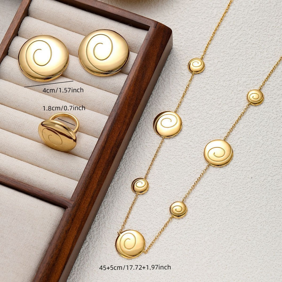 Fashionable and versatile personality 14k gold round pendant necklace