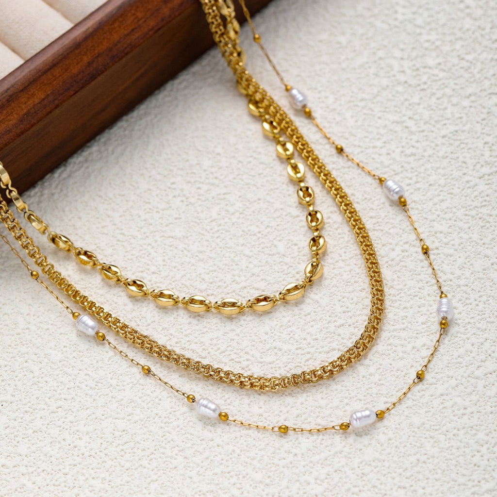 Bohemian metal shell stacked rice bead necklace female ins niche pearl beaded clavicle chain