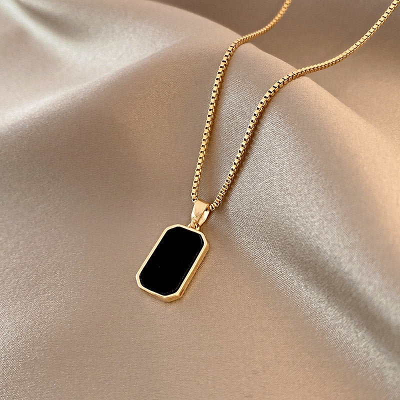 14K Gold Dark Style Tag Chain