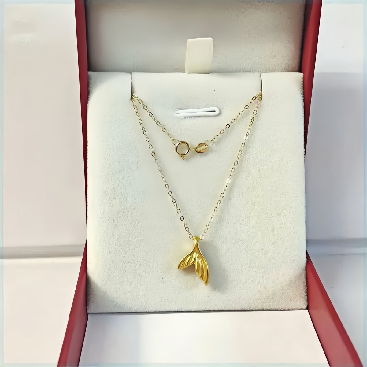 14K Gold Mermaid Tail Pendant Necklace