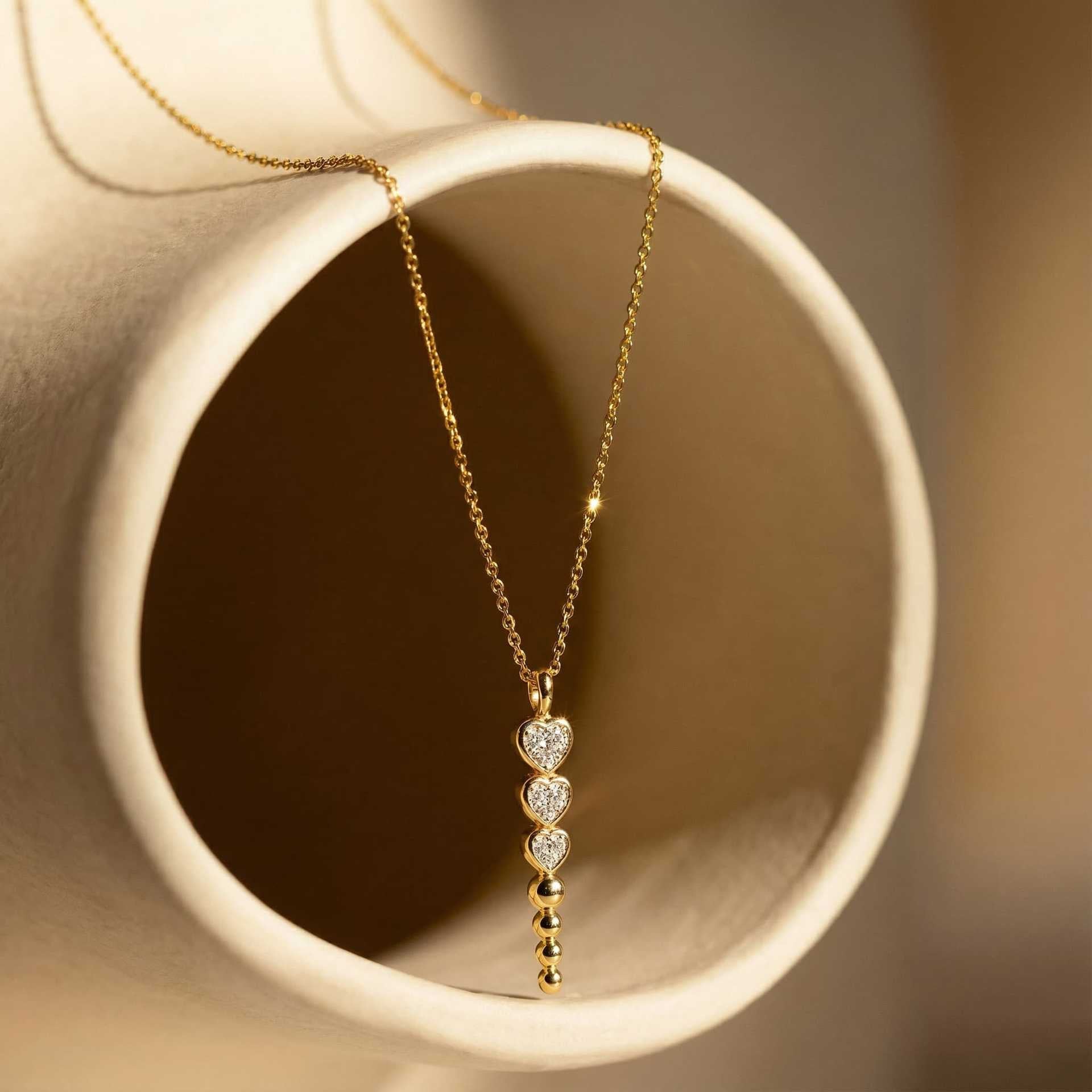 18K Gold Multi-layer Heart Zircon Stackable Necklace, Luxe Gold Tone Heart Pendant for Commute Daily Wear