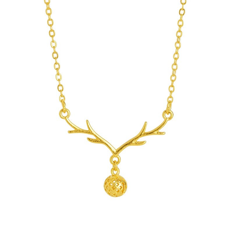 18K Gold Antler Shaped Hydrangea Flower Pendant Necklace Fashion Luxury Jewelry for Women