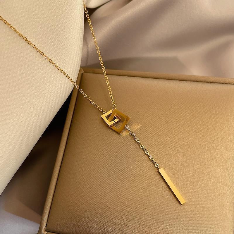 18K Gold Geometric Hollow Square Pendant Necklace, Fashion Versatile Jewelry