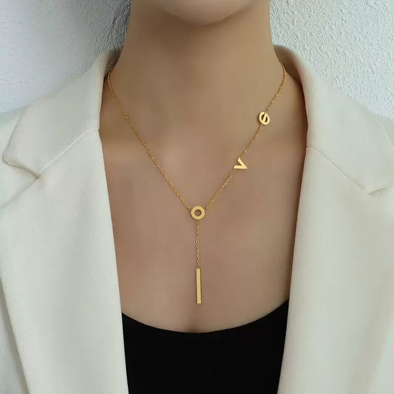 Ins Cold Tone 18K Gold LOVE Pendant Necklace, All-Match Daily Jewelry