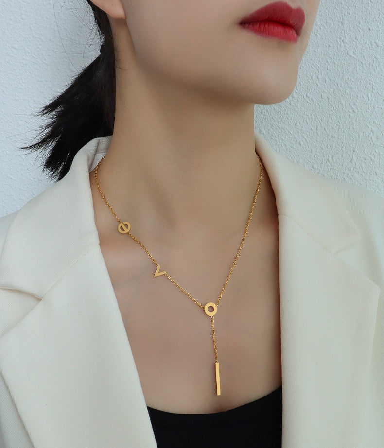 Ins Cold Tone 18K Gold LOVE Pendant Necklace, All-Match Daily Jewelry