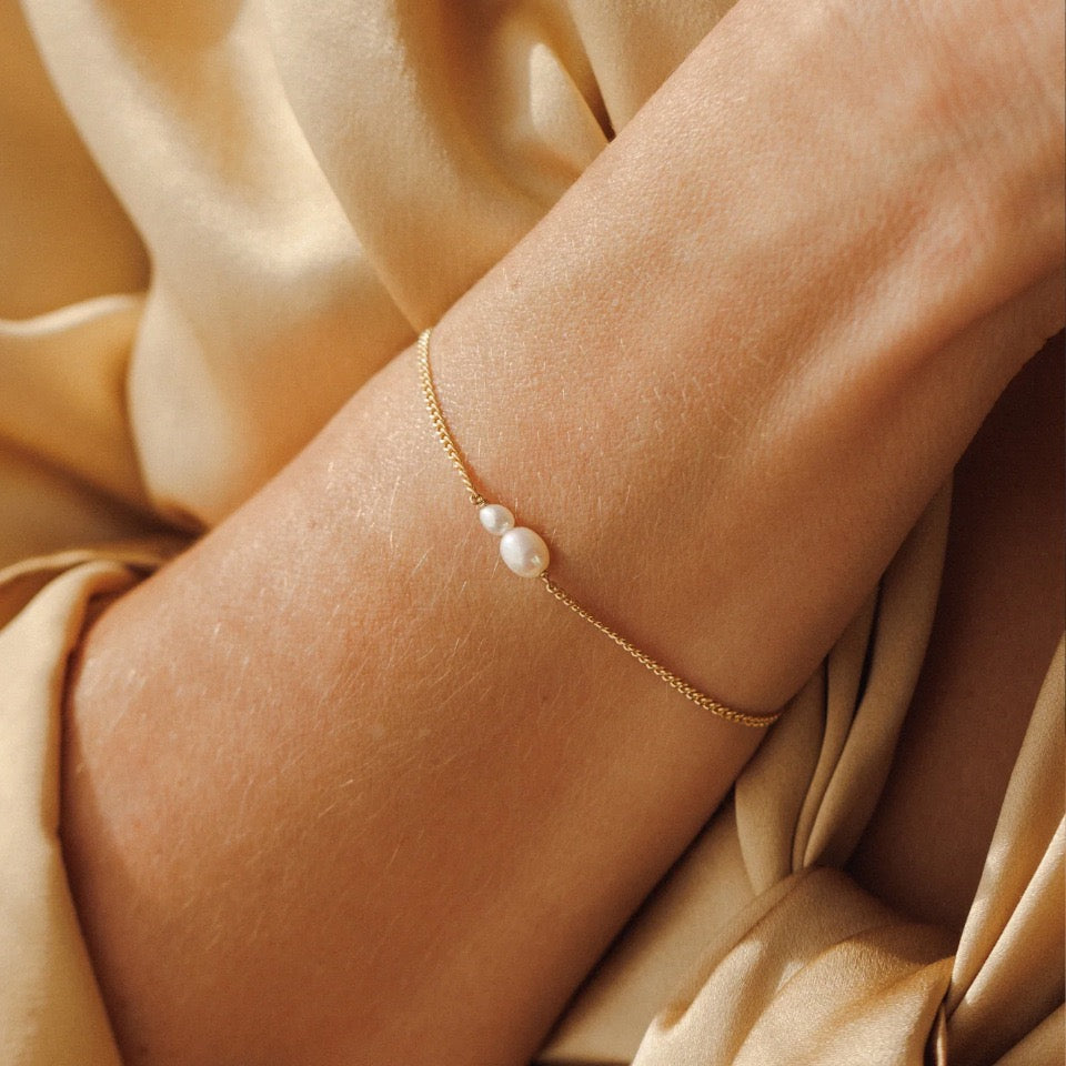 18K Gold Natural Freshwater Pearl Minimalist Fashion Bracelet