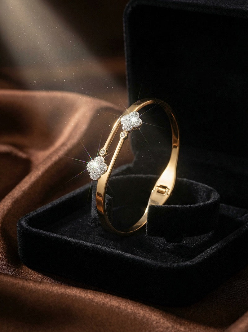 18K Gold CZ Unique Four-Leaf Clover Bracelet