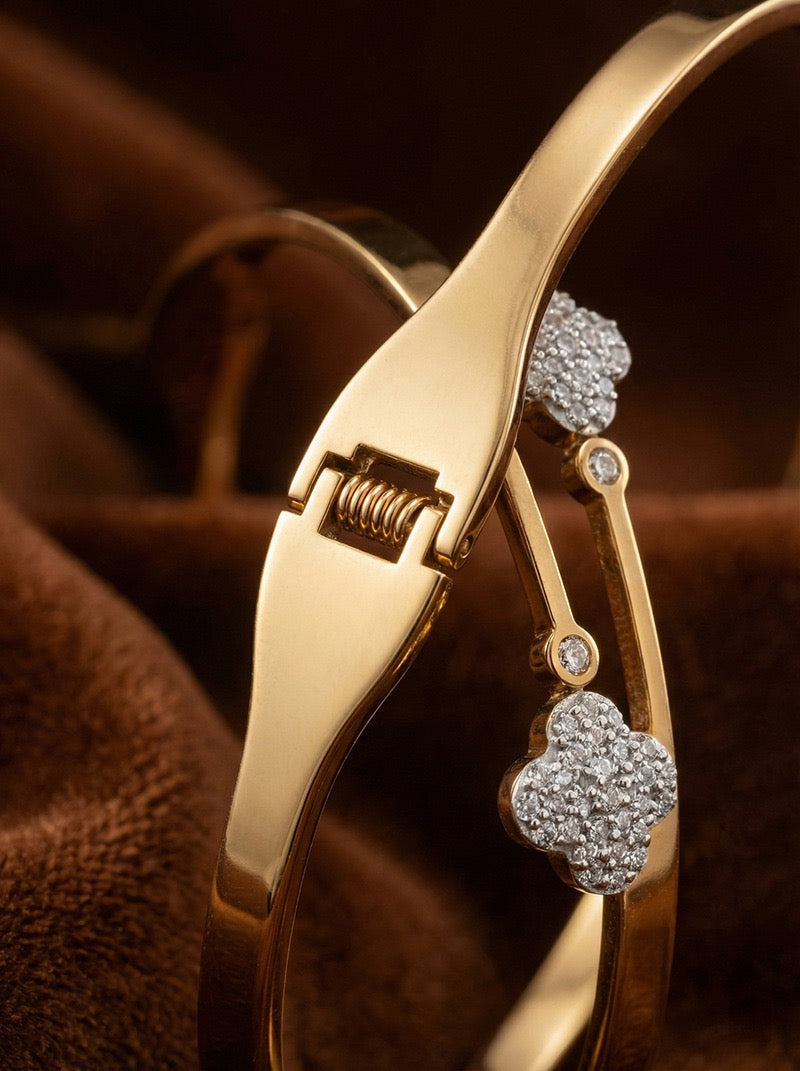 18K Gold CZ Unique Four-Leaf Clover Bracelet