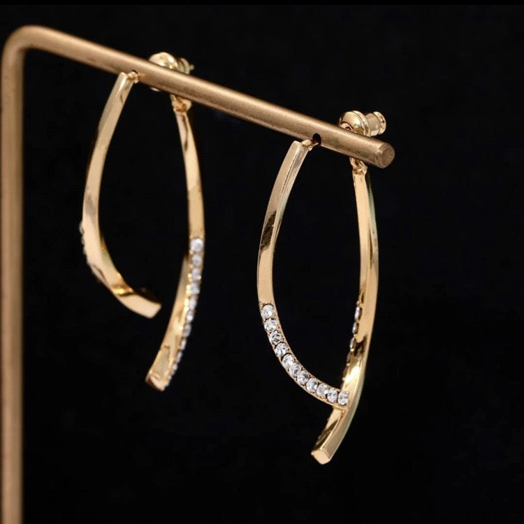 18K Gold Diamond Cross Minimalist Hoop Earrings
