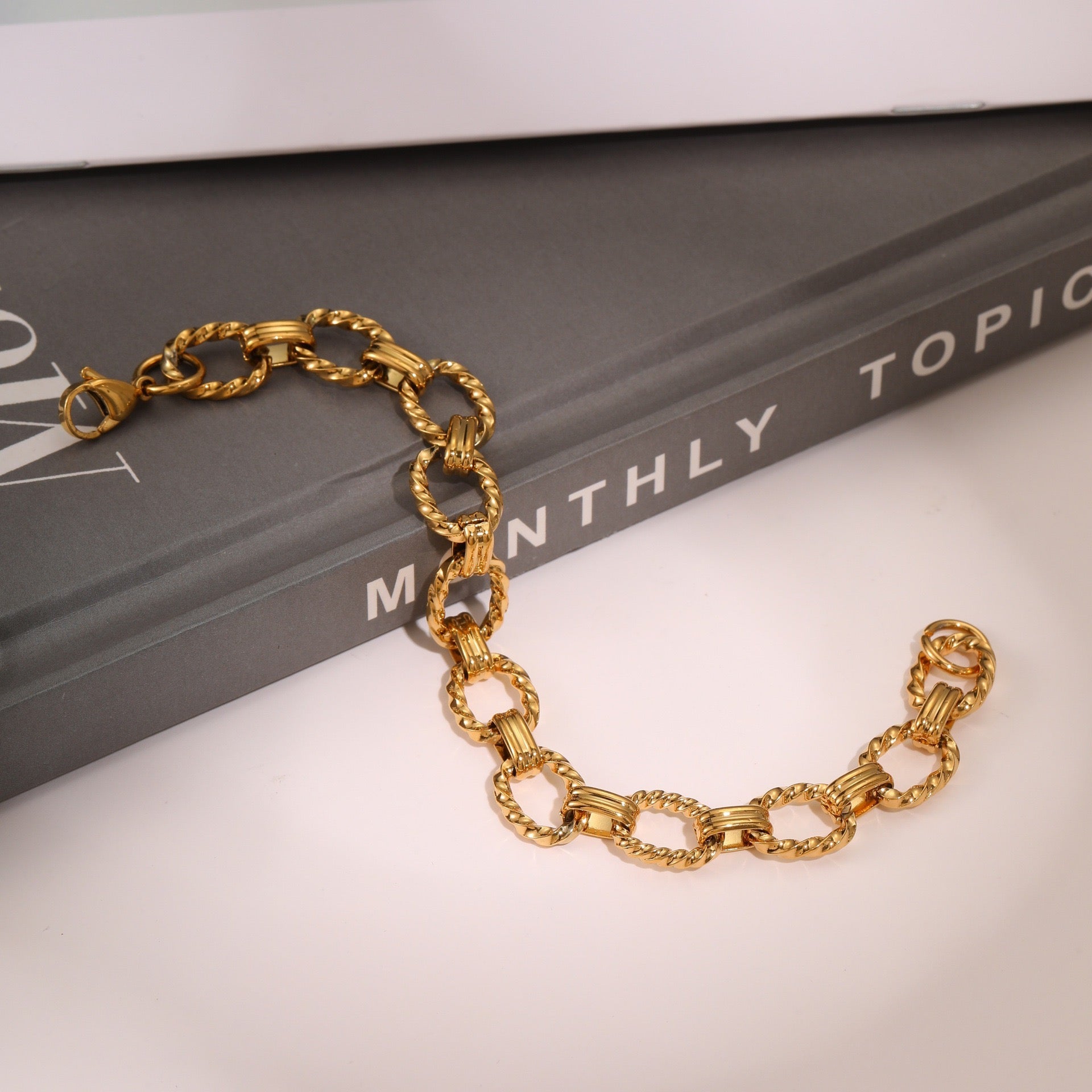18K Gold Hip Hop Punk Twist Bracelet