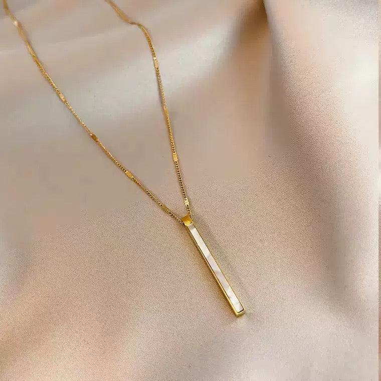 18K Gold Niche Simple Mother of Pearl Long Necklace