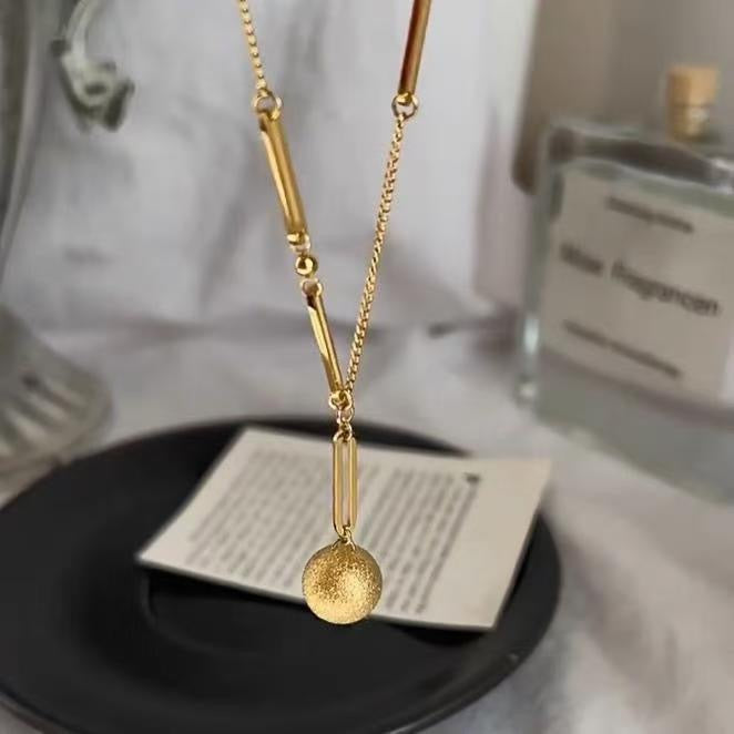 18K Gold Small Ball Clavicle Necklace