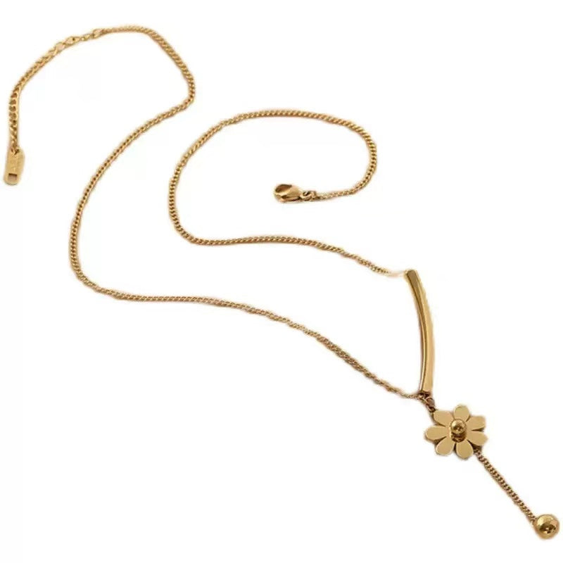 Delicate 18K Gold Daisy Tassel Collarbone Necklace