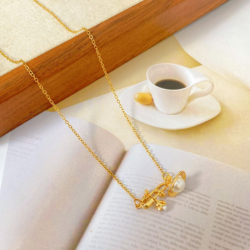 18K Gold Stylish Pearl Safety Pin Necklace