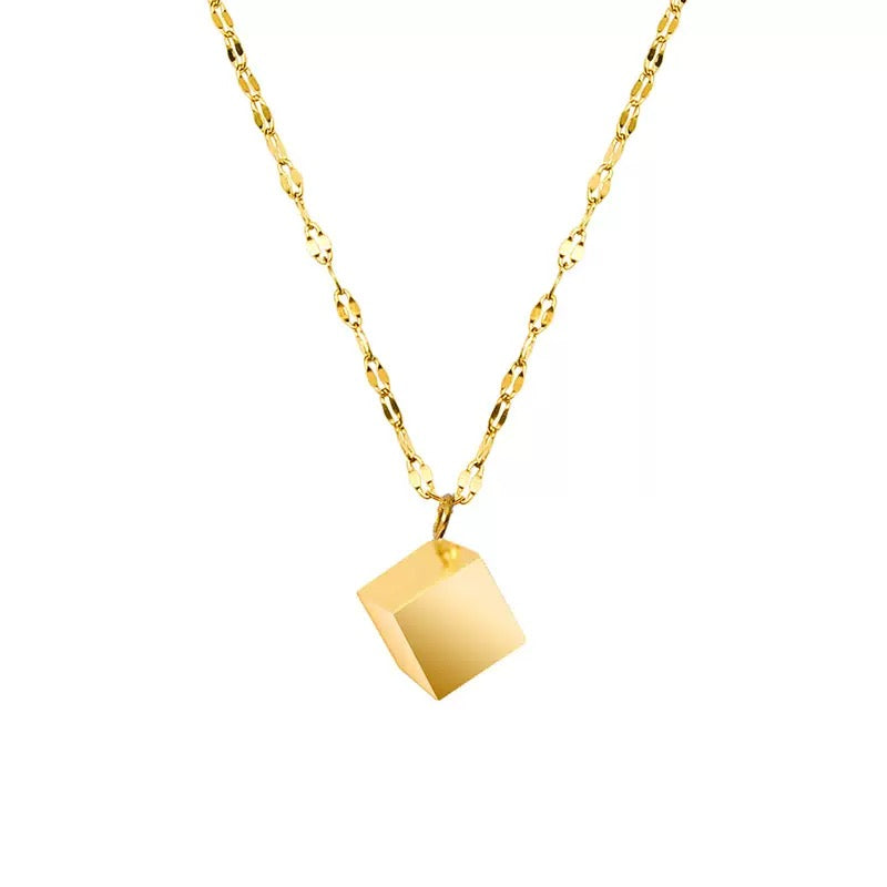 18k Gold Cube Pendant Necklace