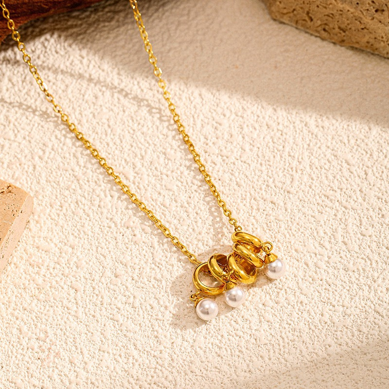 18K Gold Pearl Pendant Necklace, Niche Elegant Temperament Design