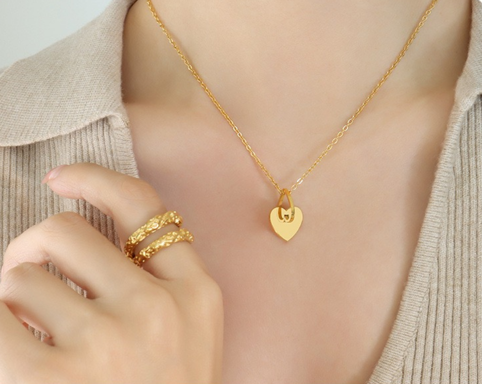18K Gold Hollow Heart Spliced Pendant Necklace, INS Stylish Design