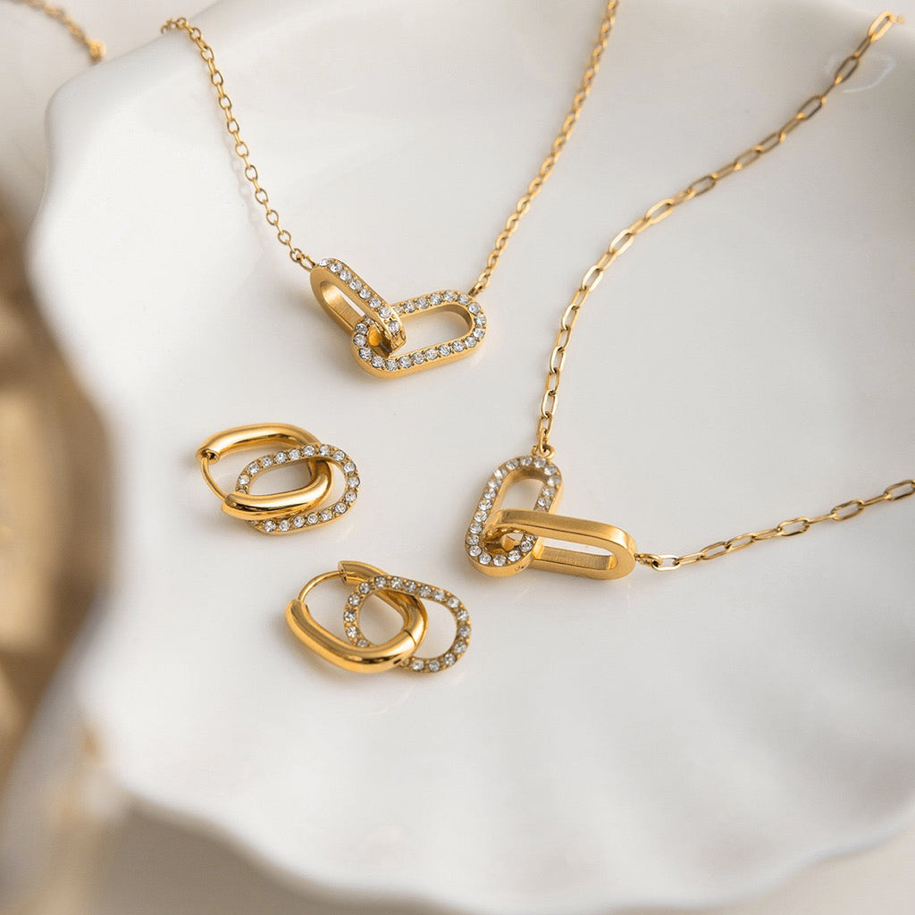 18K Gold Interlocking Geometric Luxury Necklace