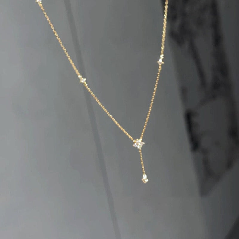 18K Gold INS Light Luxury Star Zircon Necklace, Dainty Clavicle Chain for Women