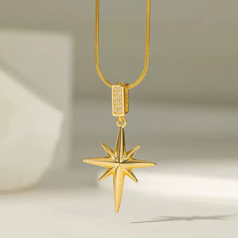 18K Gold French Maple Leaf Men Necklace