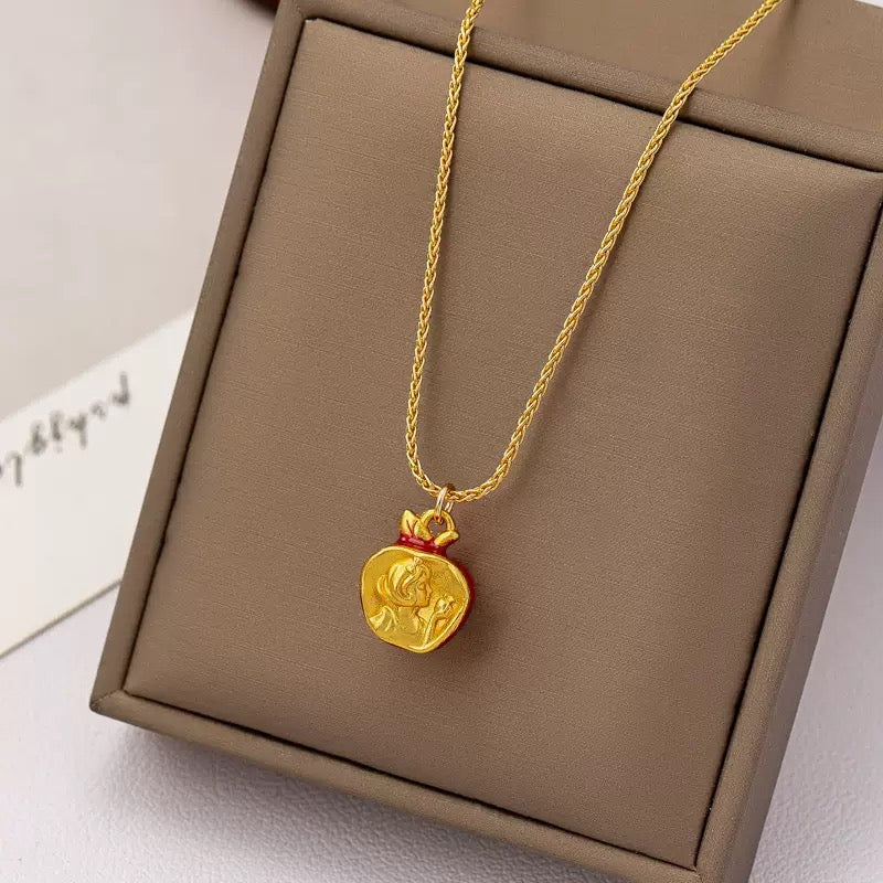 18K Gold 3D Snow White Apple Pendant Necklace