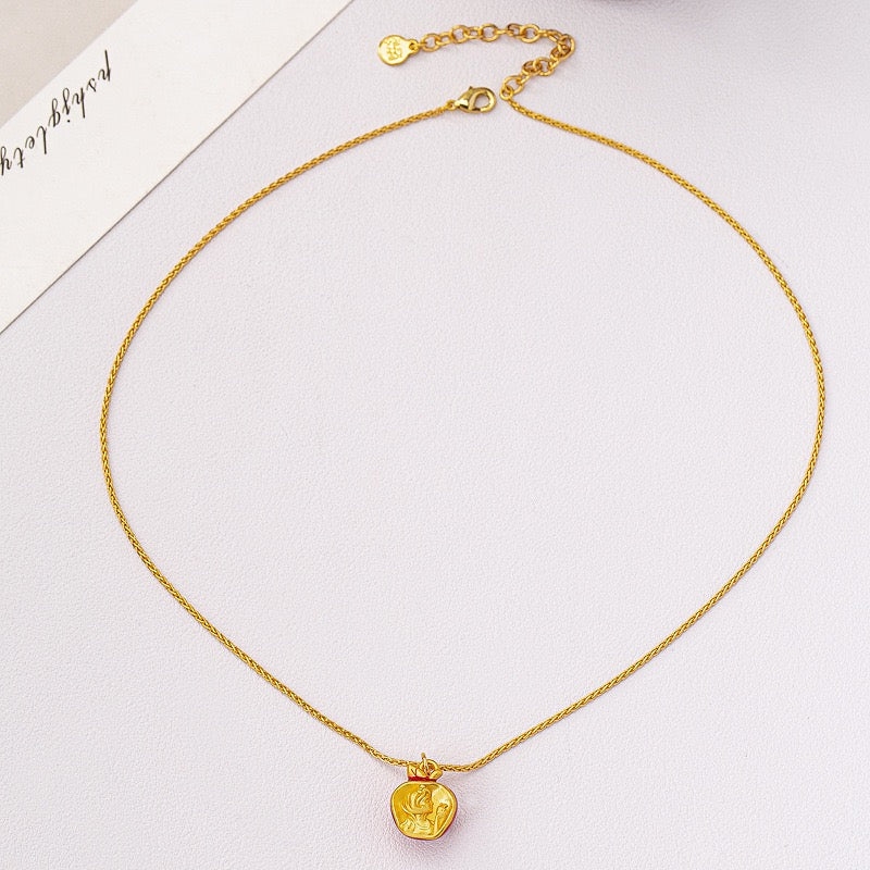 18K Gold 3D Snow White Apple Pendant Necklace