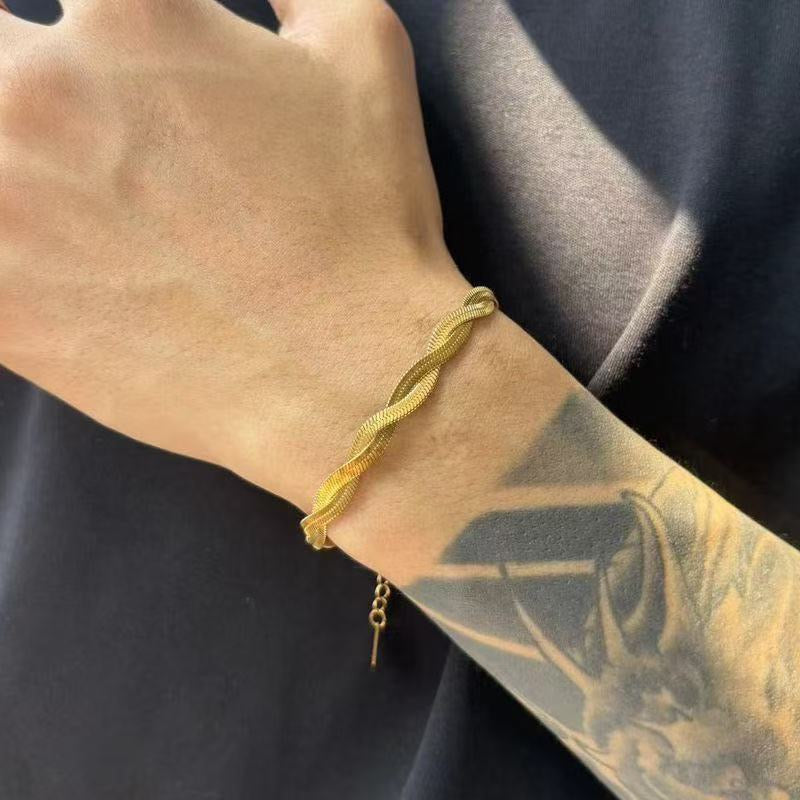 18K Gold Minimalist Twisted Snake Bone Bracelet Unisex