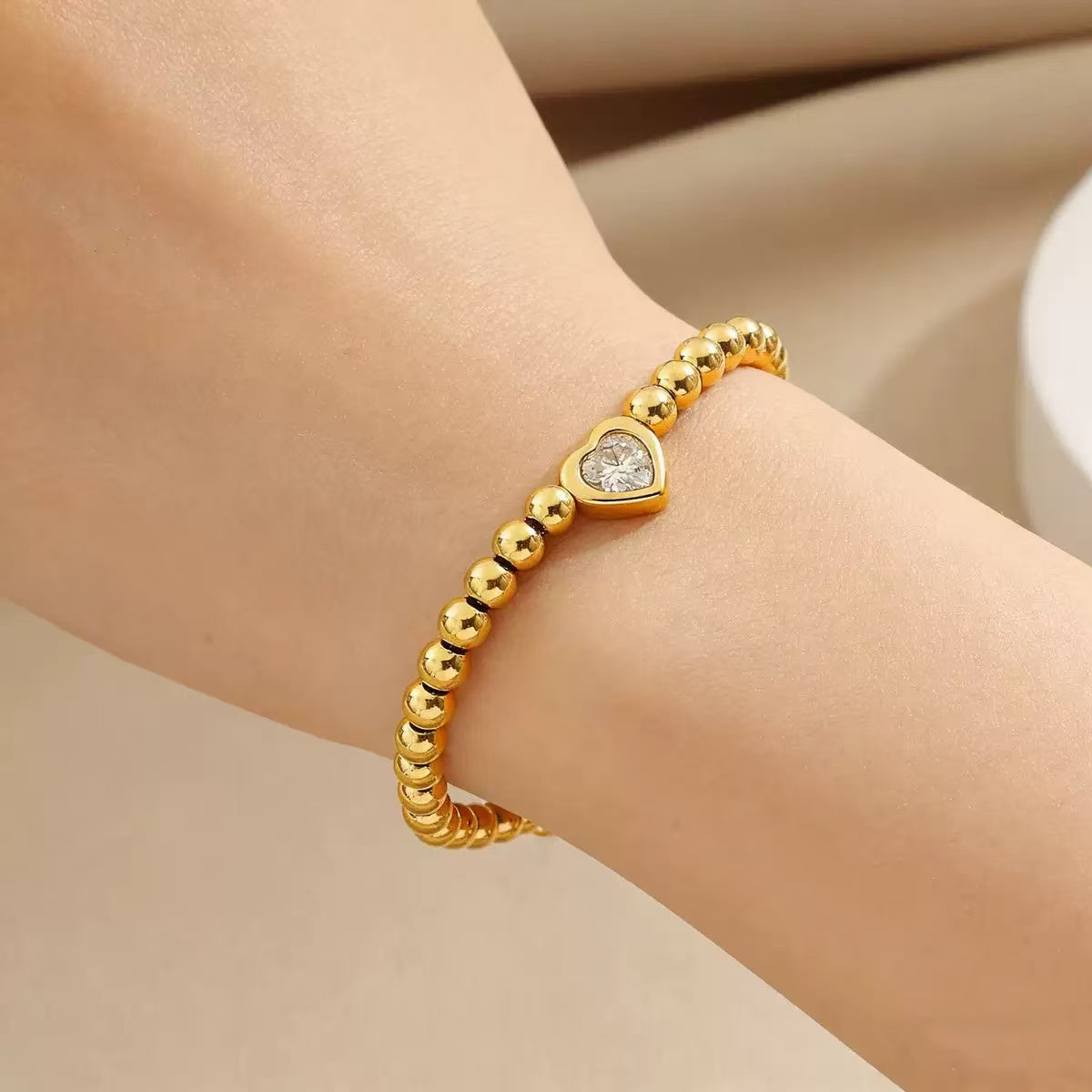 18K Gold White Diamond Heart Bead Bracelet