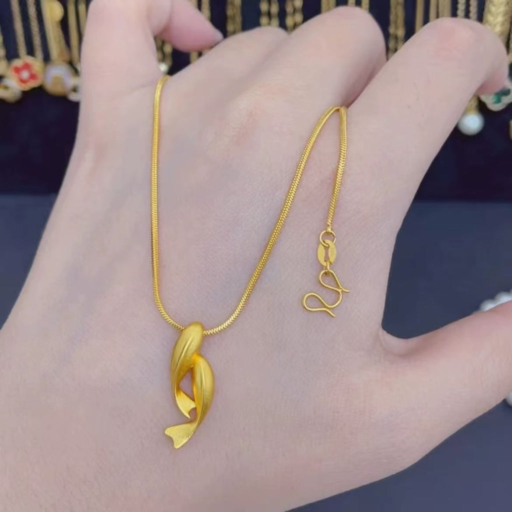 18K Double Fish Dance Dolphin Necklace