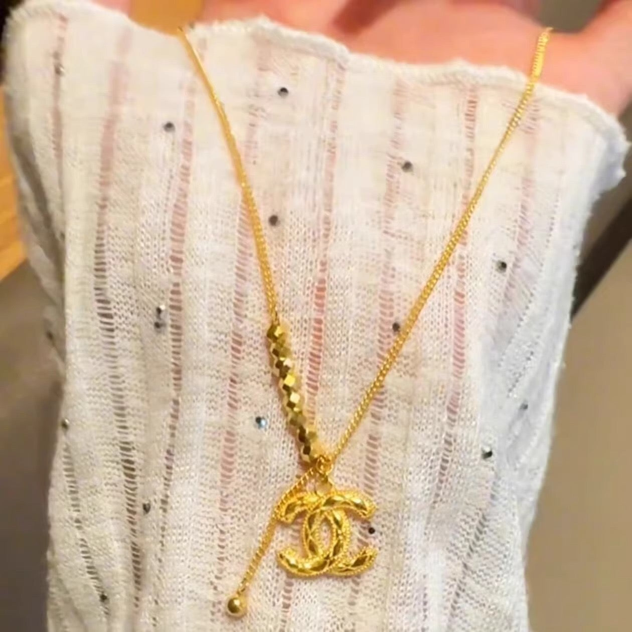 18K Gold Chanel Style Bead Clavicle Necklace