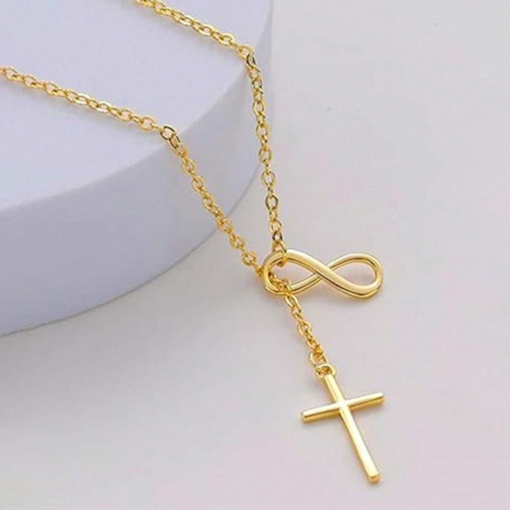 18K Gold No.8 Cross Clavicle Necklace