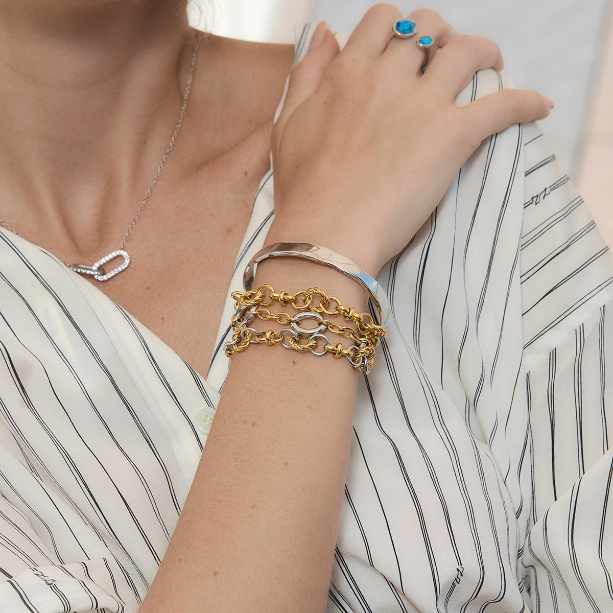 18K Gold Retro Geometric Wide Bracelet
