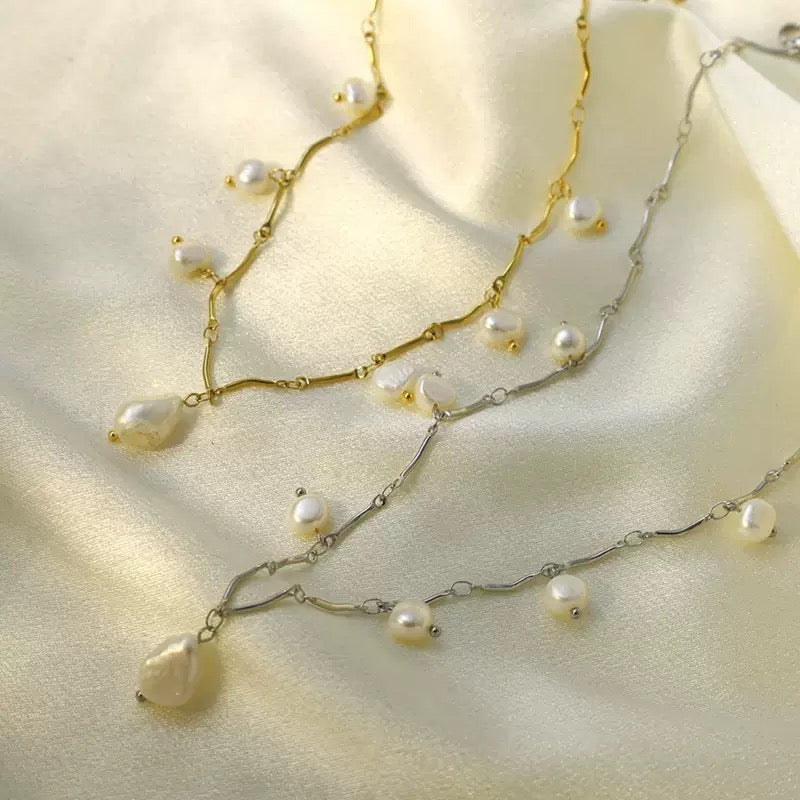 Oval Freshwater Pearl Pendant Choker