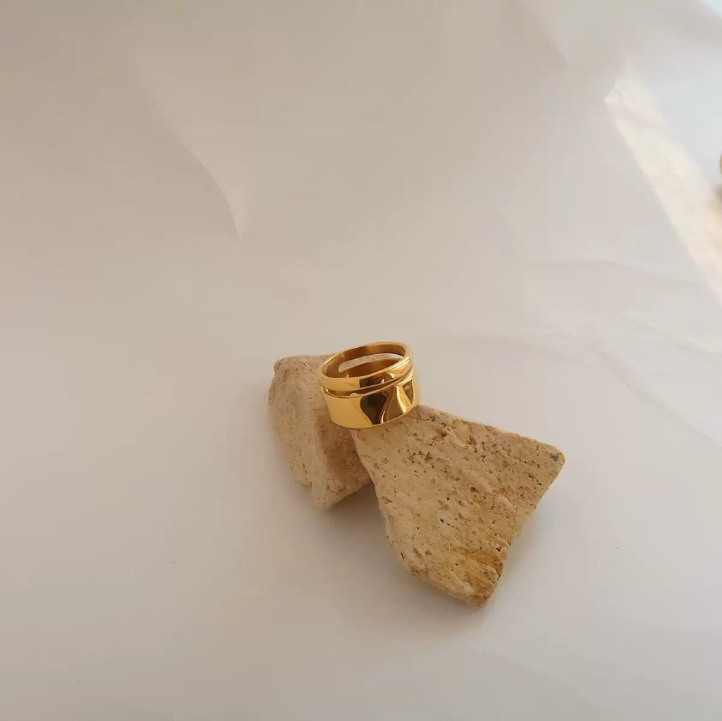 14K Gold Double-Layer Wide Vintage Ring