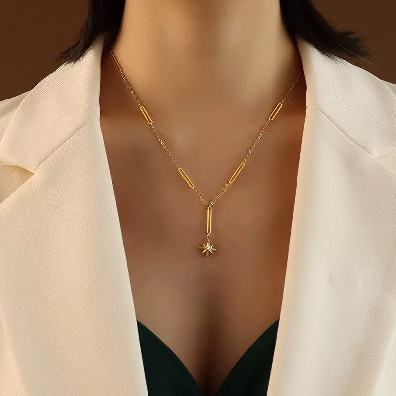 Hollow Star Dream Long Oval 14K Gold Necklace