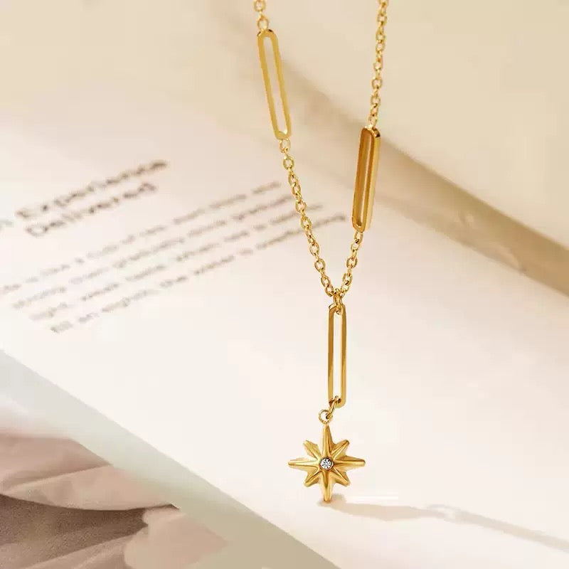Hollow Star Dream Long Oval 14K Gold Necklace