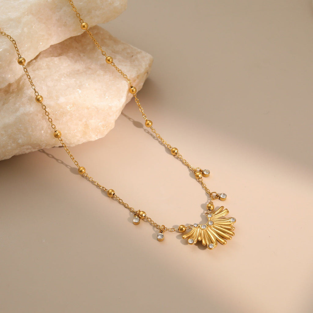 14K Gold Fan Tassel Zircon Choker Necklace