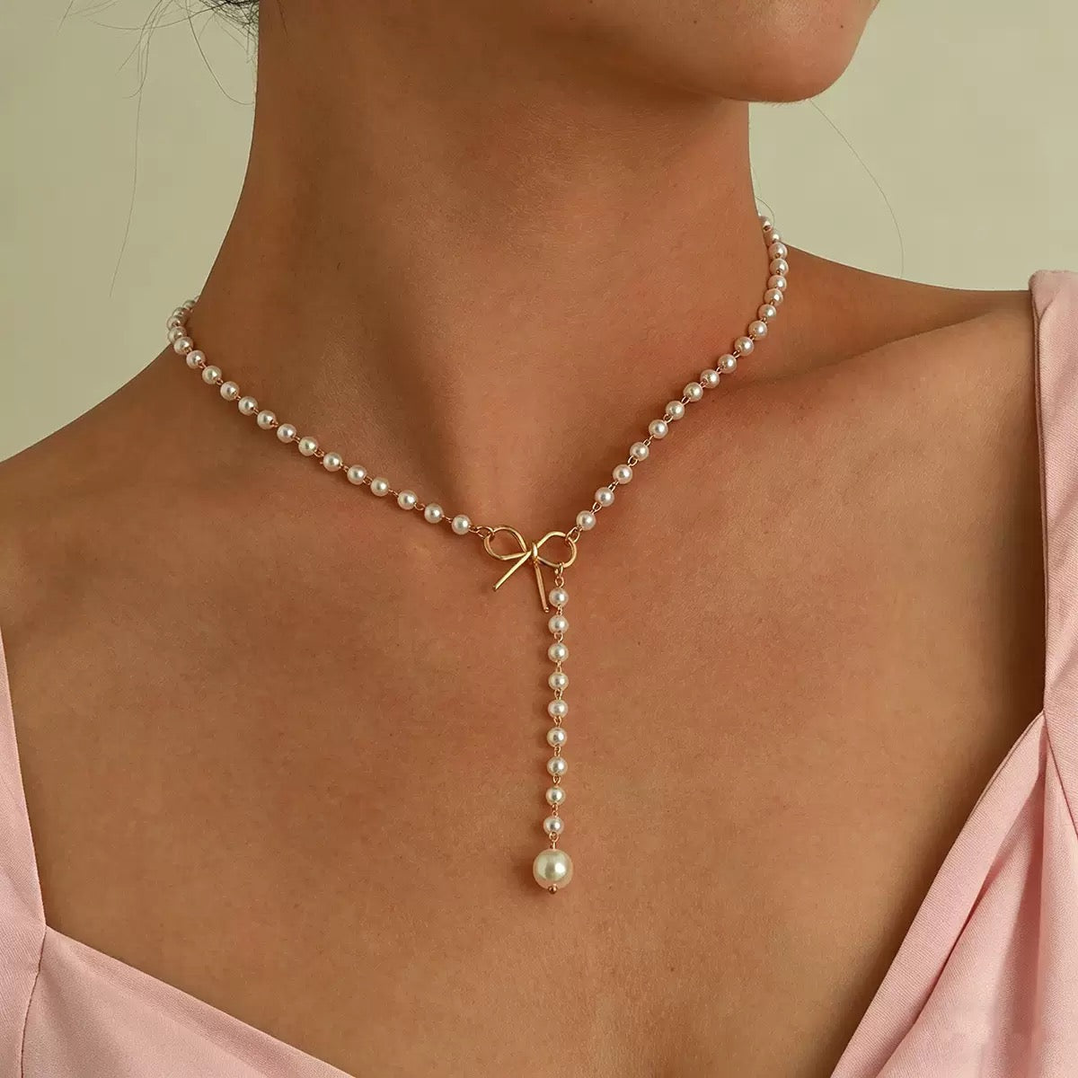14k Gold Tassel Bow Pearl Necklace