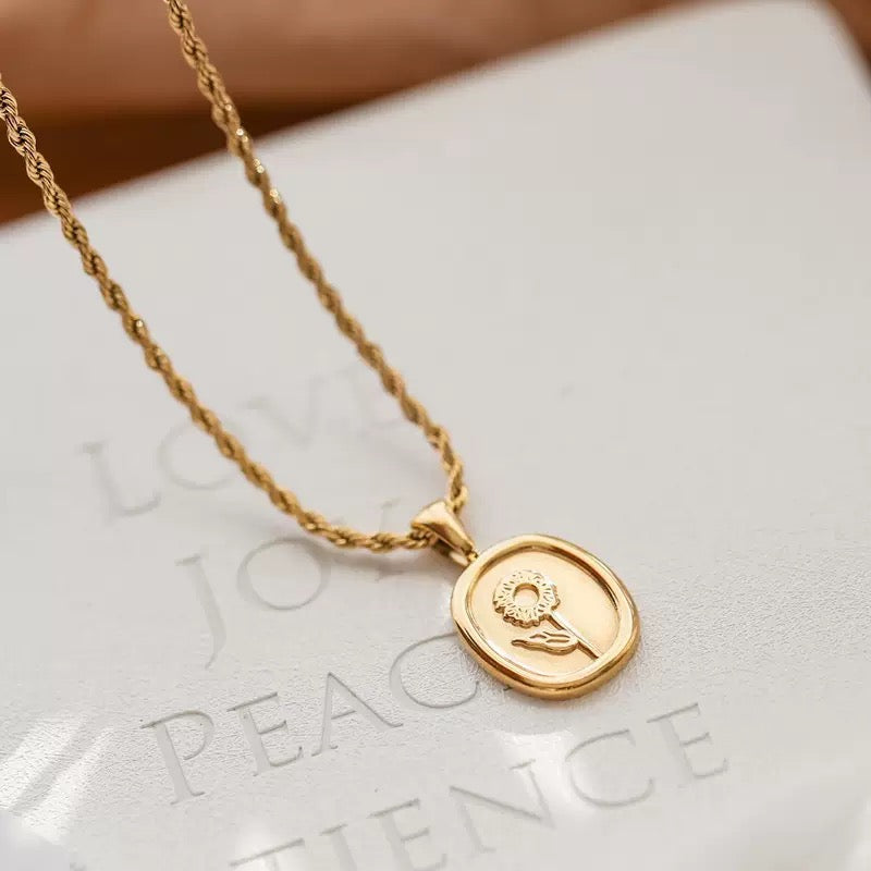 14k Gold Small Square Flower Collarbone Chain