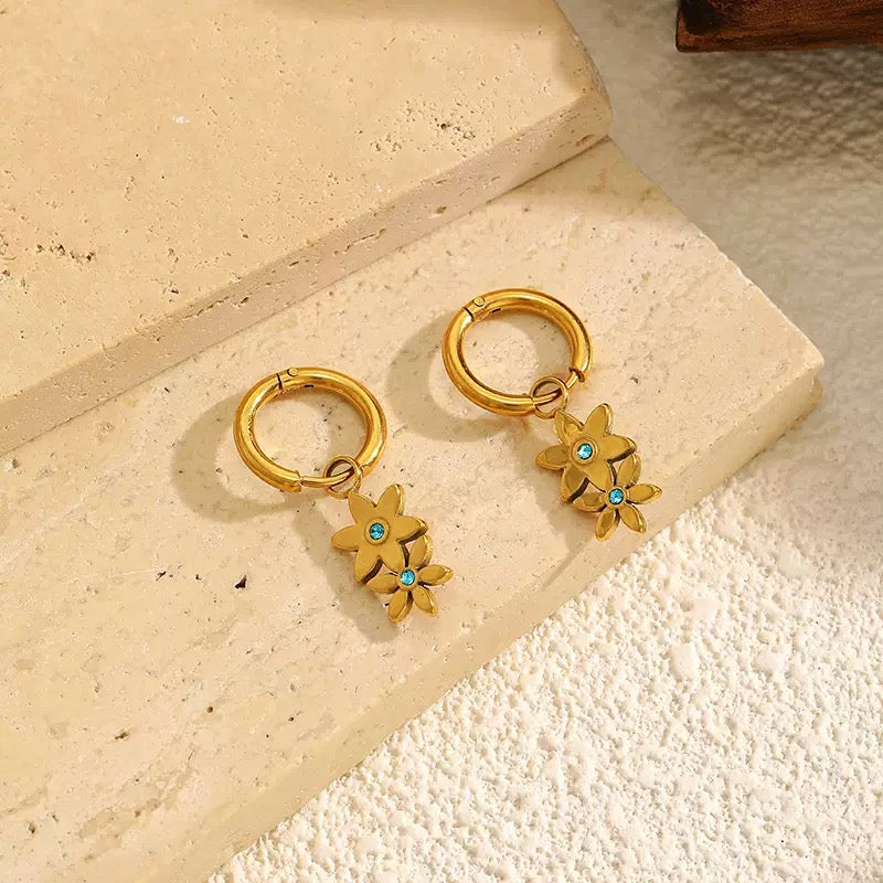 14k Gold Flower Drop Earrings