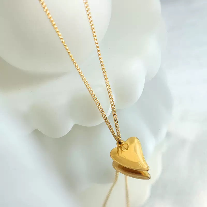 18k Gold Guardian Sweetheart Collarbone Chain