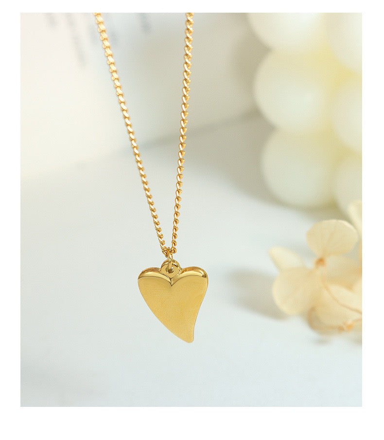 18k Gold Guardian Sweetheart Collarbone Chain
