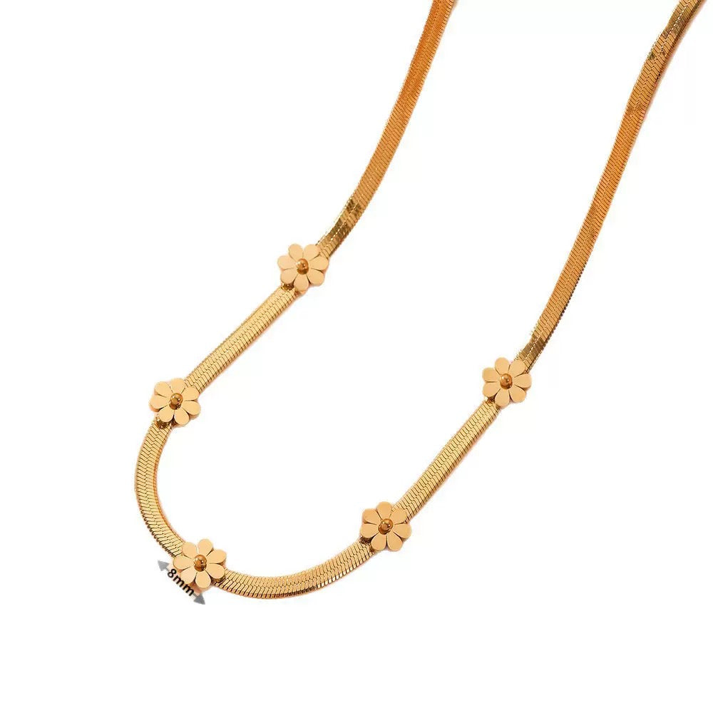 14K Gold Flower Choker Necklace