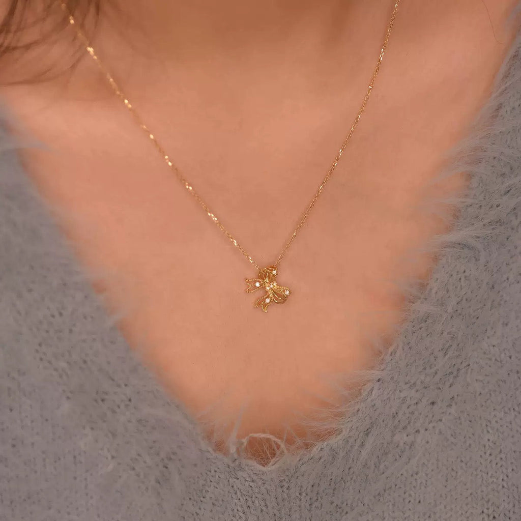 14K Gold Bow Pendant Necklace