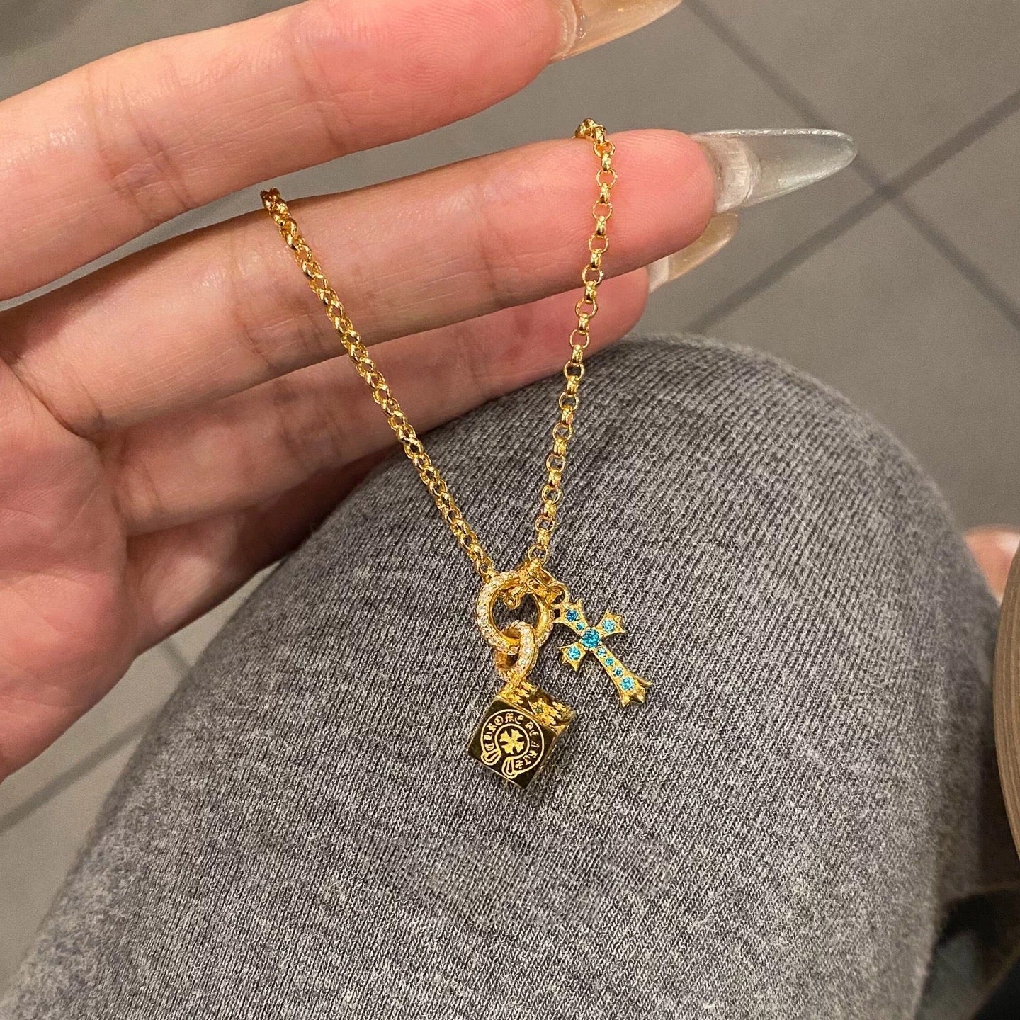 Latest Solid Cross Dice Pendant Necklace