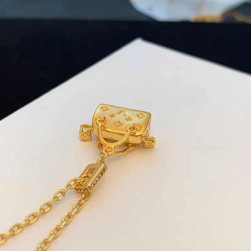 14K Gold Handbag Pendant Necklace